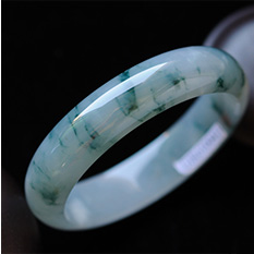 千山暮雪天然老坑冰種翡翠飄花玉手鐲內徑：58.8MM